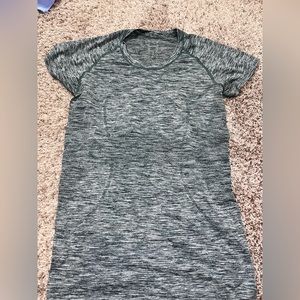 Green and grey lulu lemon speed up shirt